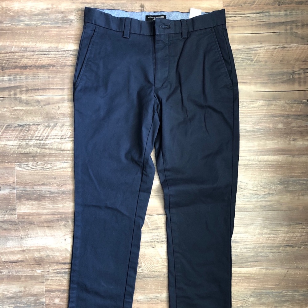 Banana Republic navy chino